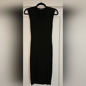 Olive Olivia Fitted Blk Bodycon Dress. Size Small. Falls below knee. VERY FITTED
